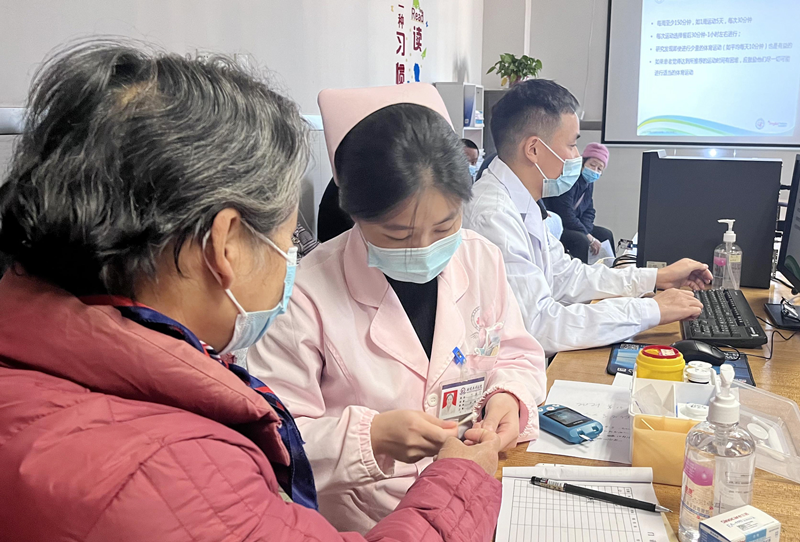 展辉医院“联合国糖尿病日”开展义诊宣教活动