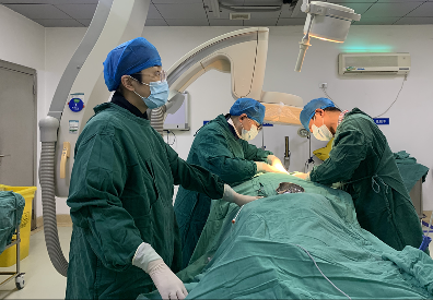 汉阳医院成功为88岁老人植入起搏器