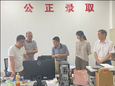 张芾主任到武汉文理学院督促暑期工作